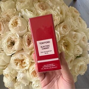 NWT Electric Cherry 🍒